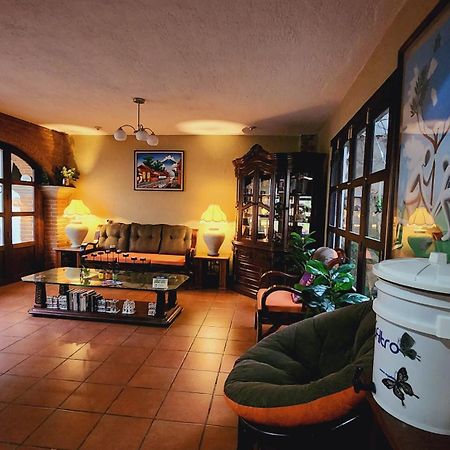 Magnolias Hotel Antigua Exterior photo