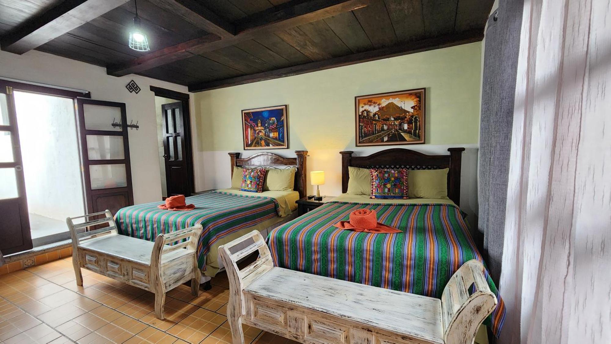 Magnolias Hotel Antigua Room photo